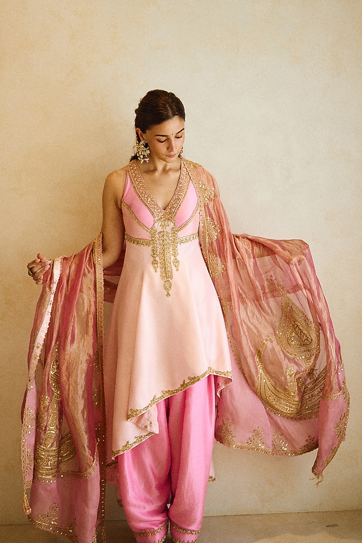 Pink Silk Patchwork High-Low Kurta Set by Masaba at Pernia's Pop Up Shop