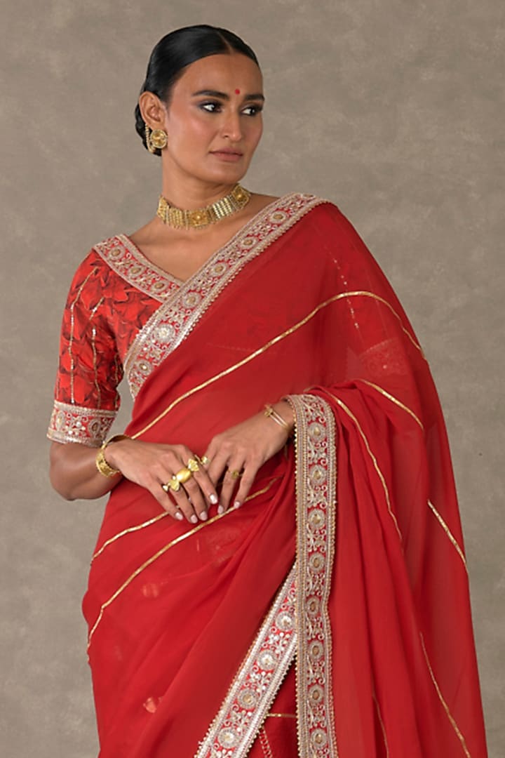 Red Lovebird Organza Gold Foil Printed Party Wear Saree Set by Masaba at Pernia's Pop Up Shop