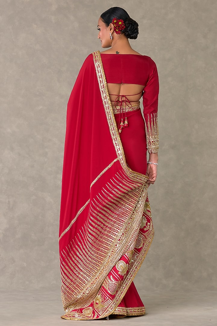Red Son-Patti Crepe Silk Motif Embroidered Reception Saree Set by Masaba at Pernia's Pop Up Shop