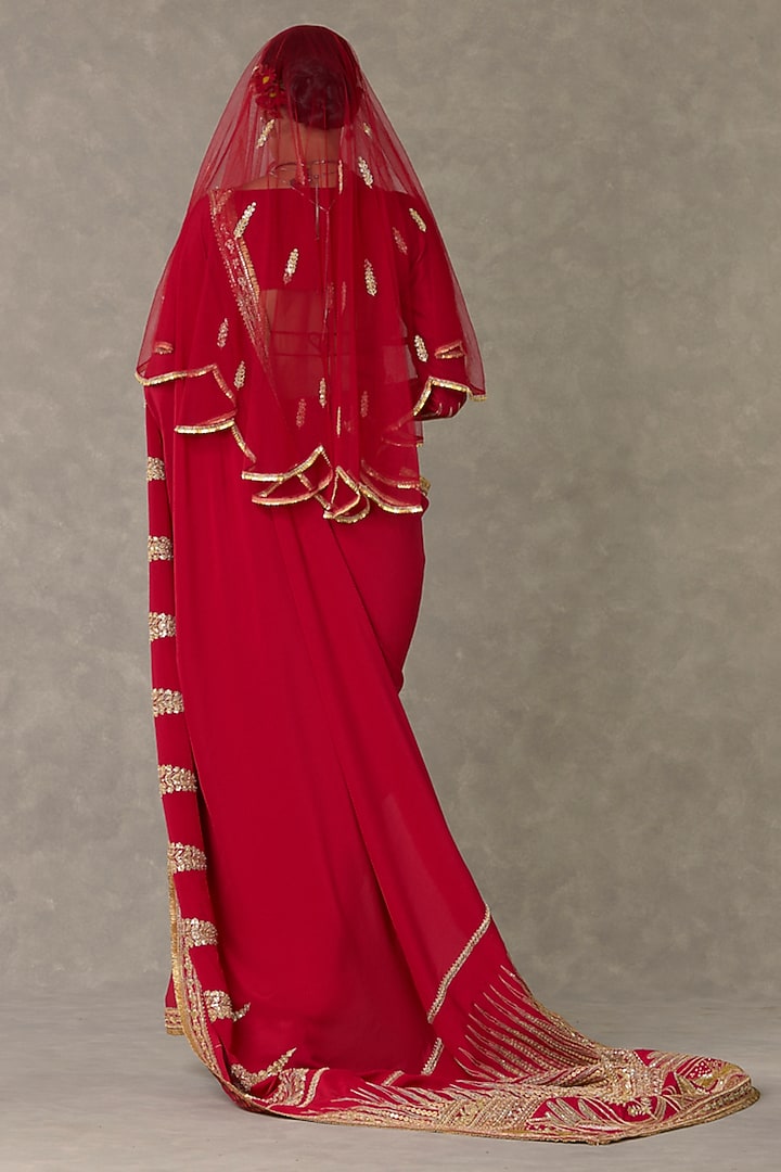 Red Son Patti Crepe Silk Motif Embroidered Reception Saree Set by Masaba at Pernia's Pop Up Shop