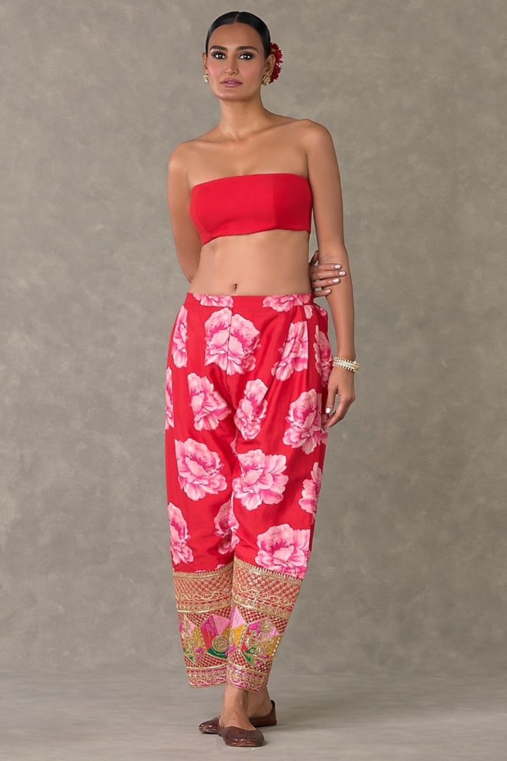 Red Raw Silk Printed Trench Coat Set by Masaba at Pernia's Pop Up Shop