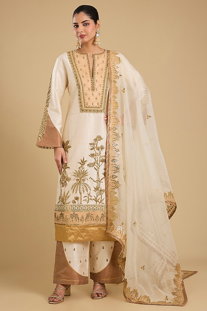 Ivory Raw Silk Dainty Motif Embroidered Kurta Set by Masaba at Pernia's Pop Up Shop