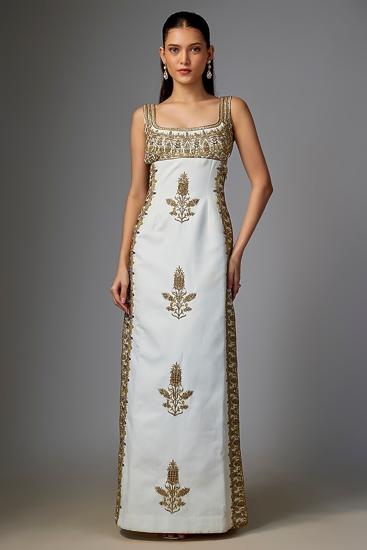 Ivory Moss Crepe Baug Tag Motif Wedding Gown by Masaba at Pernia's Pop Up Shop