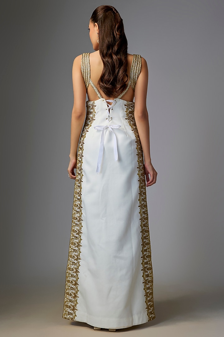 Ivory Moss Crepe Baug Tag Motif Wedding Gown by Masaba at Pernia's Pop Up Shop