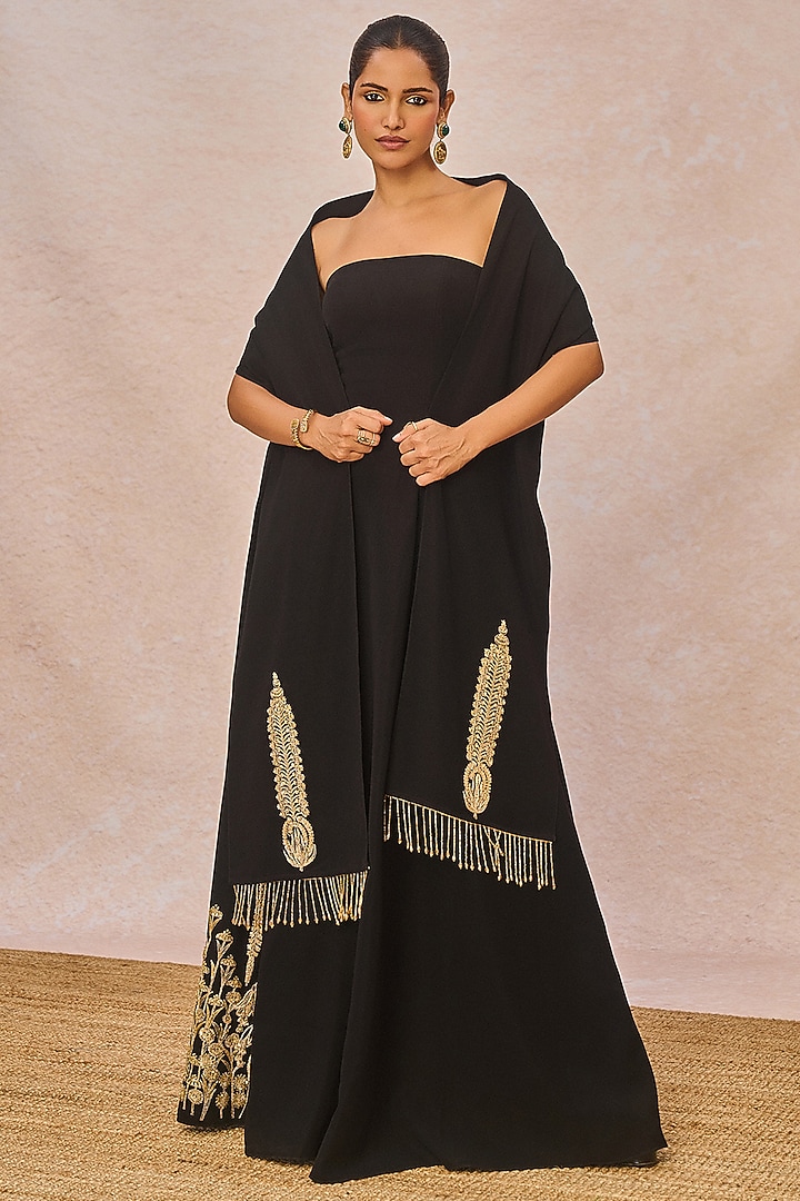 Black Crepe Strapless Bagh Motif Wedding Gown With Stole by Masaba at Pernia's Pop Up Shop