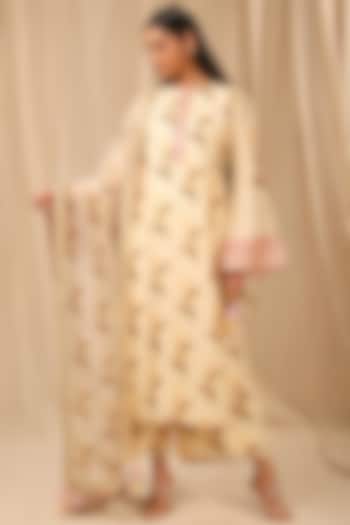Ivory Printed Kurta Set by Masaba at Pernia's Pop Up Shop