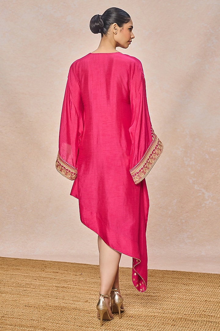 Pink Viscose Slub Kaftan by Masaba at Pernia's Pop Up Shop