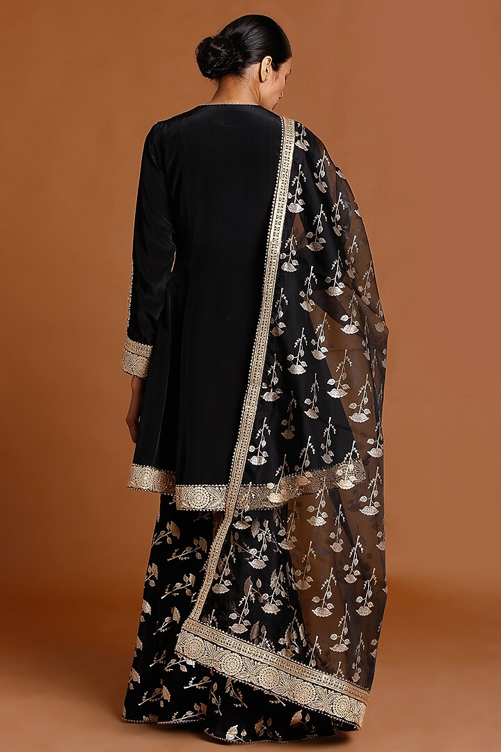 Black Crepe Gharara Set by Masaba at Pernia's Pop Up Shop
