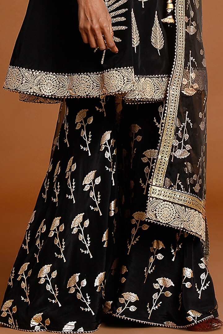 Black Crepe Gharara Set by Masaba at Pernia's Pop Up Shop