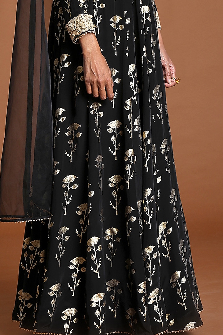 Black Embellished Wedding Lehenga Set by Masaba at Pernia's Pop Up Shop