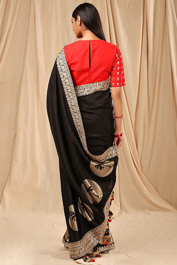Black Raw Silk Printed Saree Set by Masaba at Pernia's Pop Up Shop