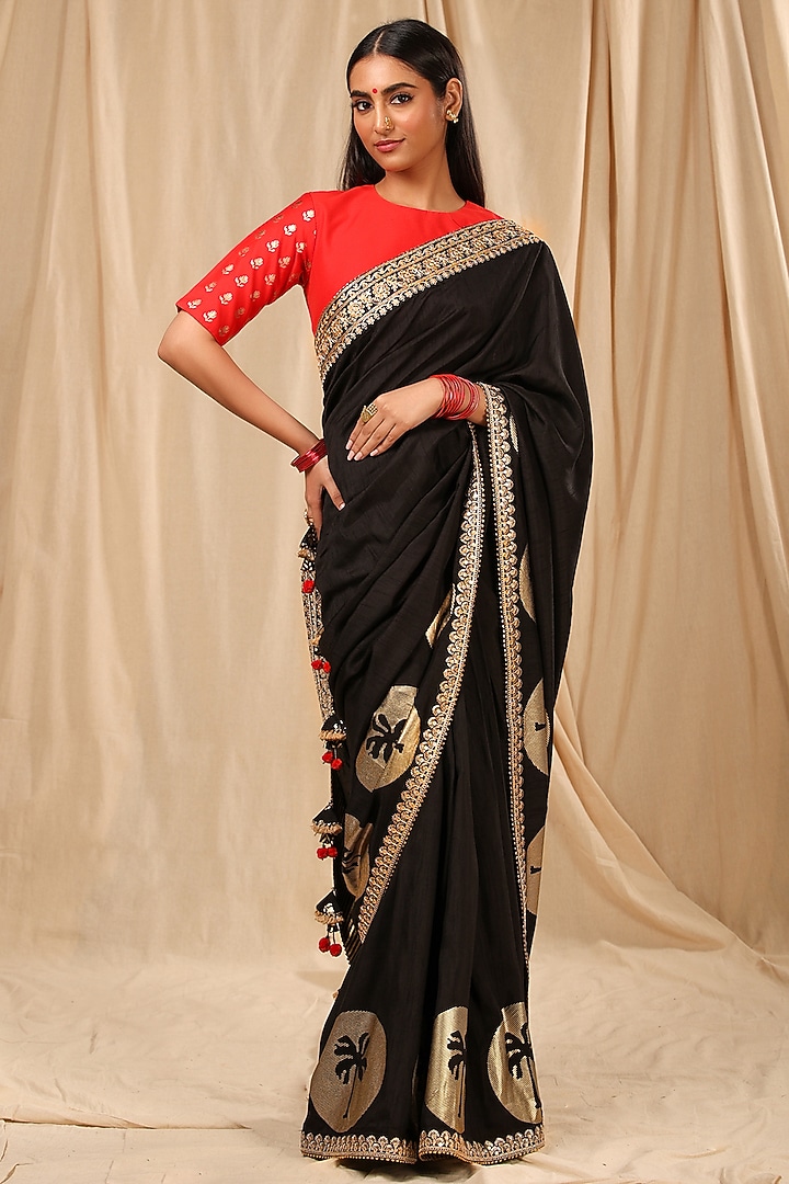 Black Raw Silk Printed Saree Set by Masaba at Pernia's Pop Up Shop