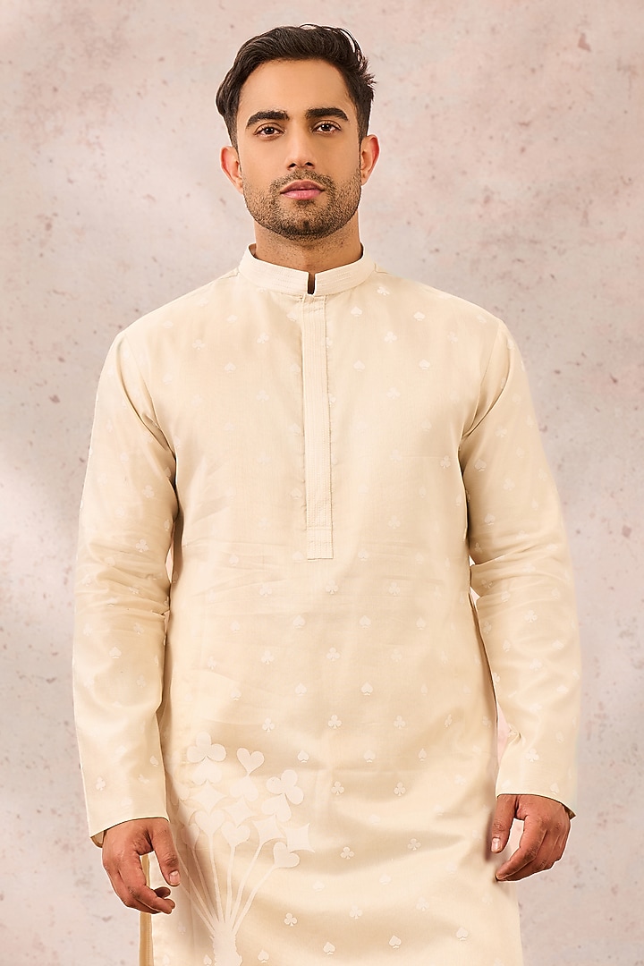 Ivory Chanderi Dhagai Embroidered & Khadi Printed Kurta Set by Masaba Men at Pernia's Pop Up Shop