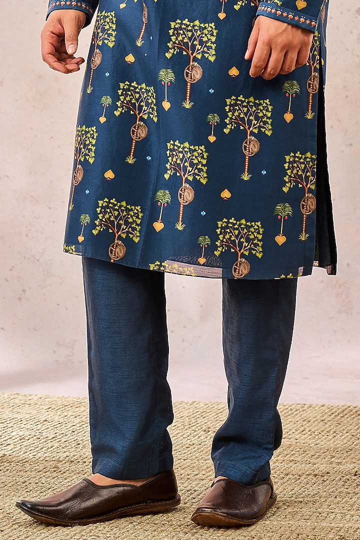 Indigo Chanderi Digital Printed Kurta by Masaba Men at Pernia's Pop Up Shop
