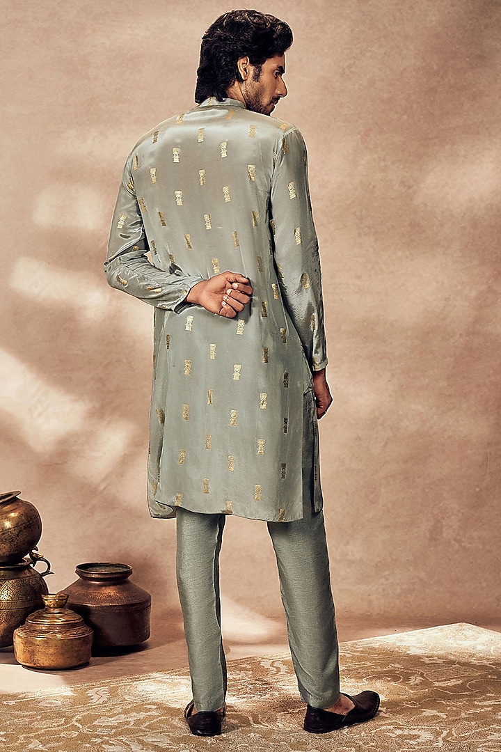 Grey Crepe Silk Timber Tribe Foil Printed Kurta Set by Masaba Men at Pernia's Pop Up Shop