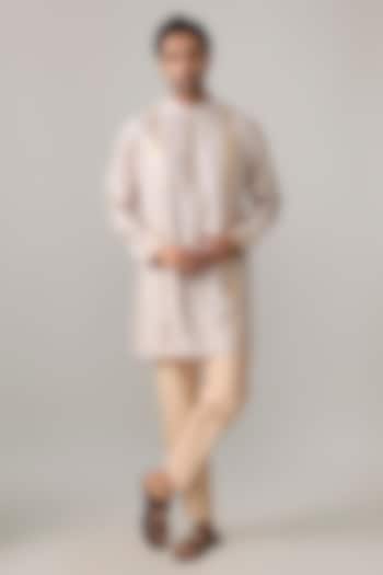 Grey Viscose Slub Kurta by Masaba Men at Pernia's Pop Up Shop