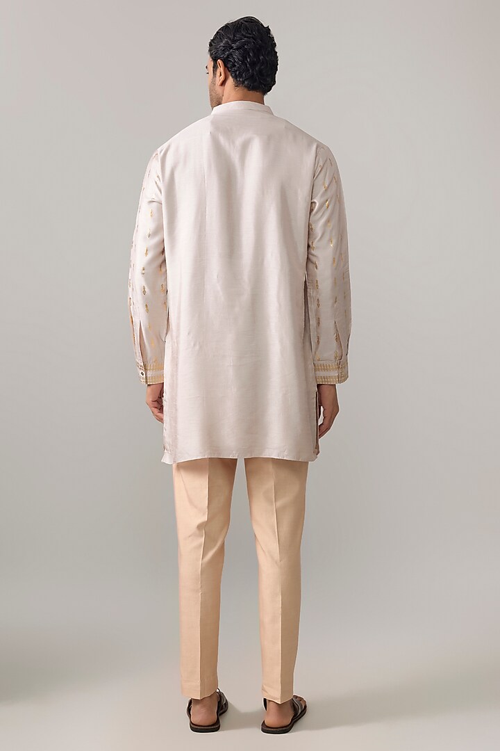 Grey Viscose Slub Kurta by Masaba Men at Pernia's Pop Up Shop
