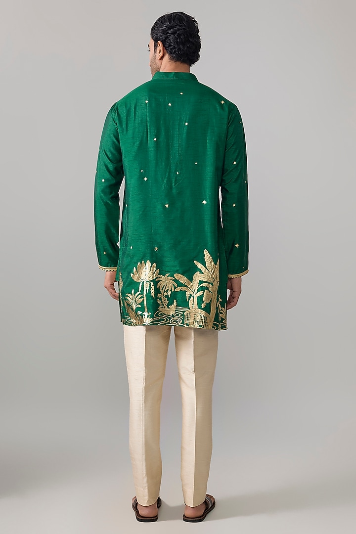 Emerald Green Viscose Slub Kurta by Masaba Men at Pernia's Pop Up Shop