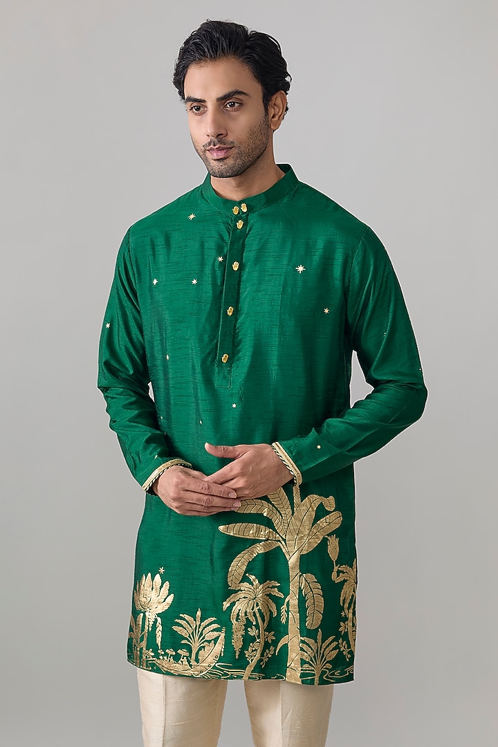 Emerald Green Viscose Slub Kurta by Masaba Men at Pernia's Pop Up Shop