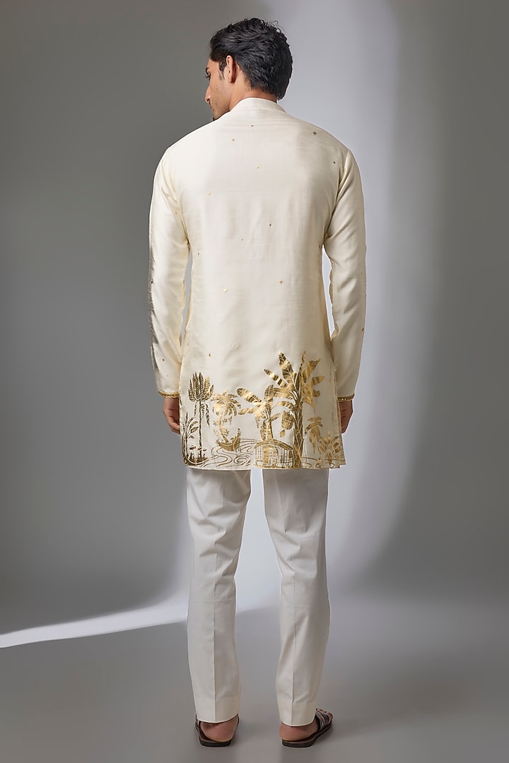 Ivory Viscose Crepe Kurta by Masaba Men at Pernia's Pop Up Shop