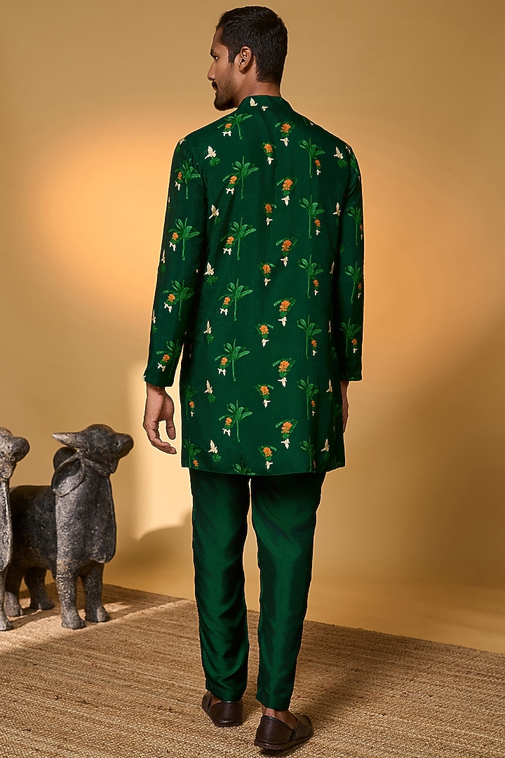 Bottle Green Raw Silk Digital Printed Kurta by Masaba Men at Pernia's Pop Up Shop