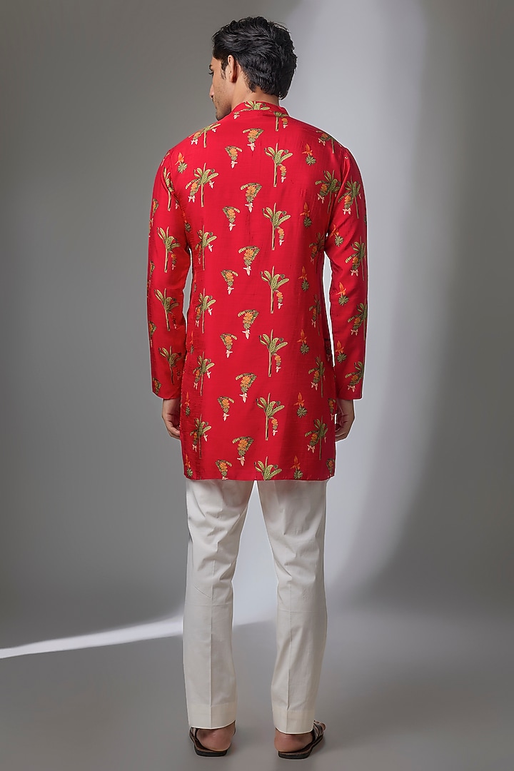 Red Viscose Crepe Kurta by Masaba Men at Pernia's Pop Up Shop