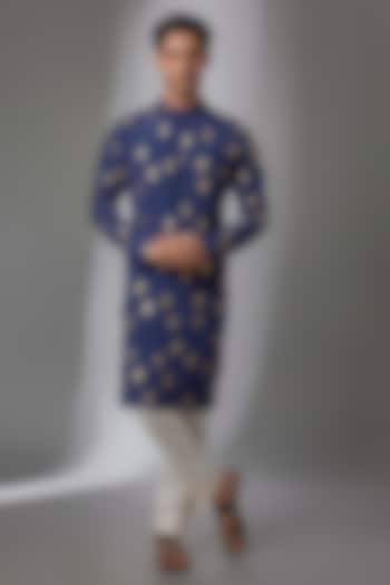 Blue Viscose Crepe Kurta by Masaba Men at Pernia's Pop Up Shop