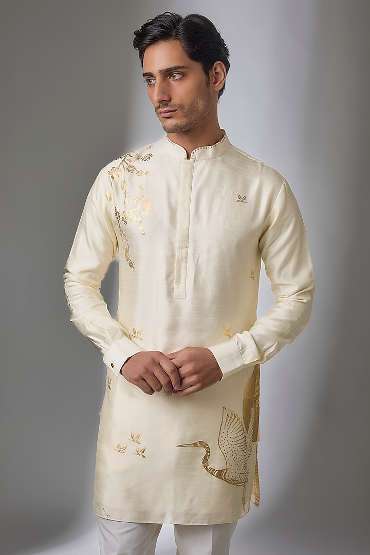 Ivory Viscose Crepe Kurta by Masaba Men at Pernia's Pop Up Shop