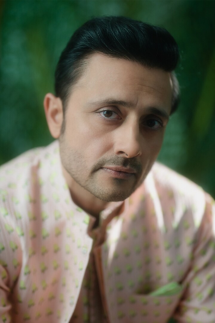 Barfi Pink Raw Silk Embroidered Kurta Set With Bundi Jacket by Masaba Men at Pernia's Pop Up Shop