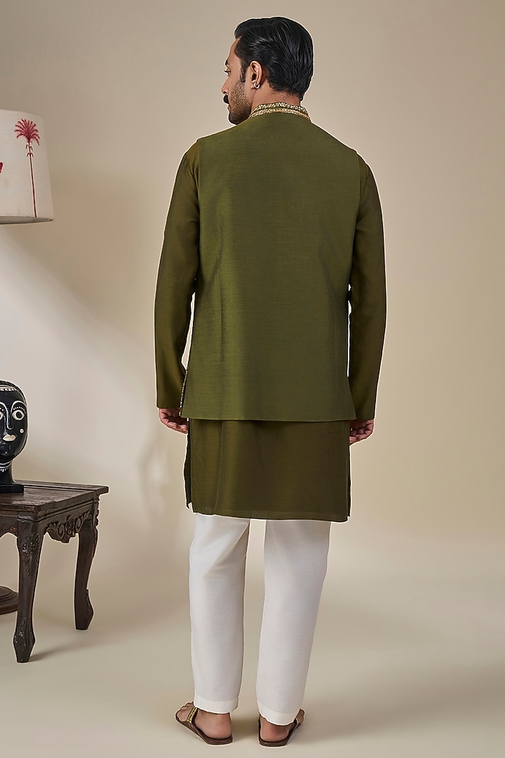 Green Silk Embroidered Bundi Jacket Set by Masaba Men at Pernia's Pop Up Shop
