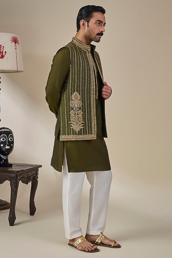 Green Silk Embroidered Bundi Jacket Set by Masaba Men at Pernia's Pop Up Shop