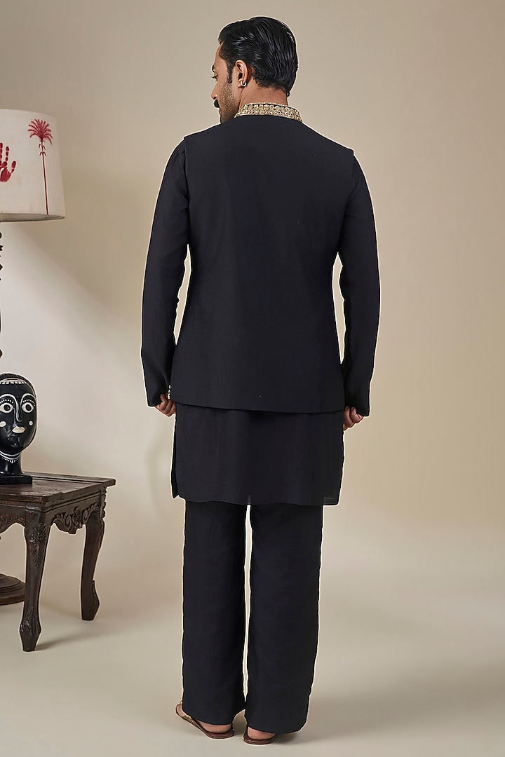 Black Silk Embroidered Bundi Jacket Set by Masaba Men at Pernia's Pop Up Shop