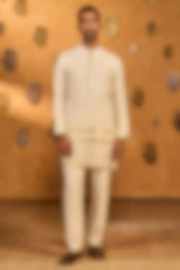 Ivory Zari Foil Printed Kurta Set by Masaba Men at Pernia's Pop Up Shop