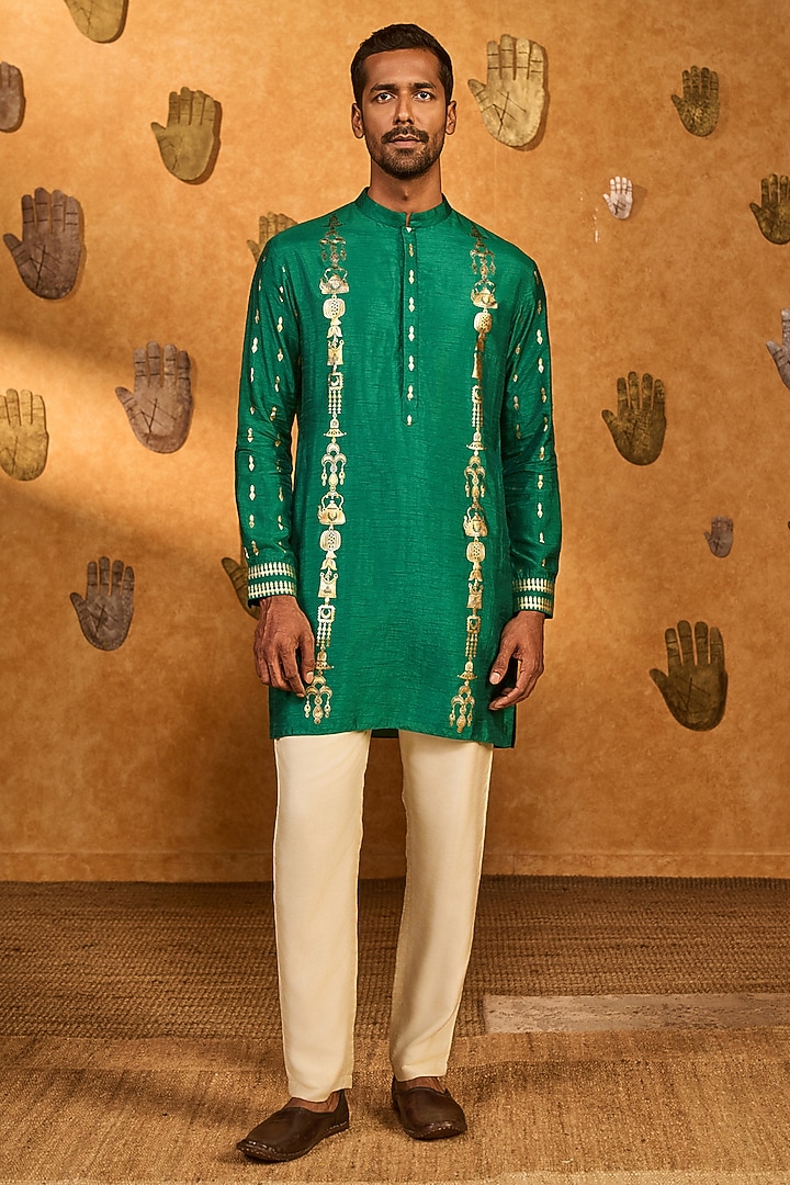 Green Raw Silk Foil Printed Kurta Set by Masaba Men at Pernia's Pop Up Shop