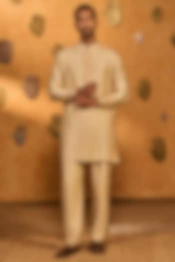 Beige Raw Silk Foil Printed Kurta Set by Masaba Men at Pernia's Pop Up Shop