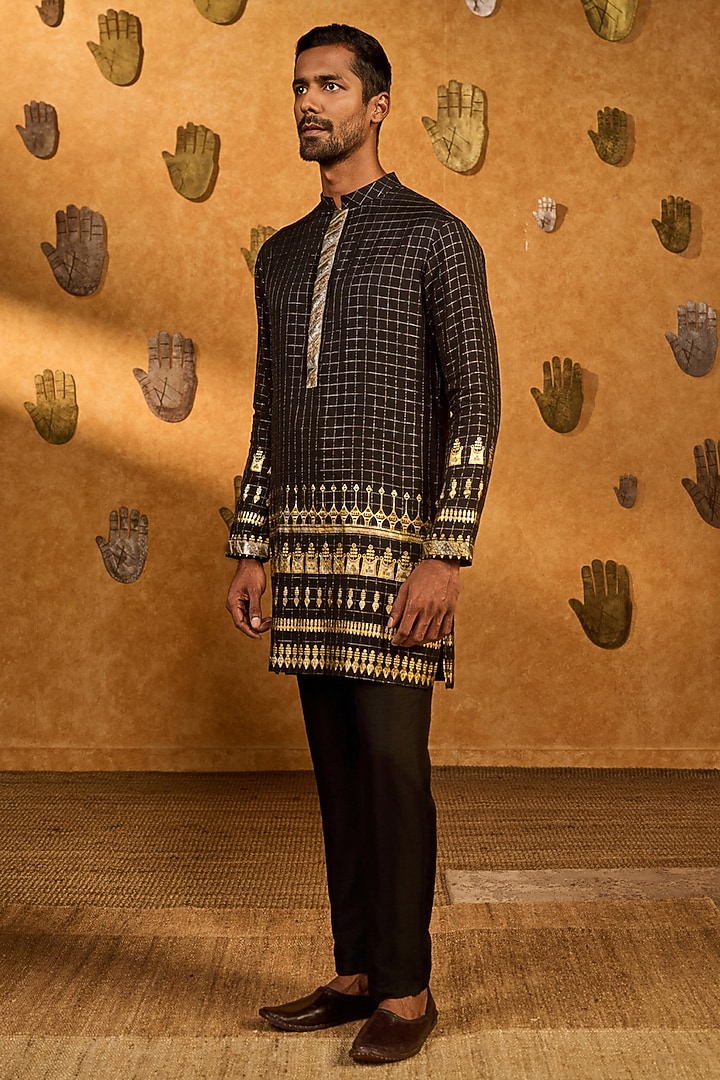 Black Zari Foil Printed Kurta Set by Masaba Men at Pernia's Pop Up Shop