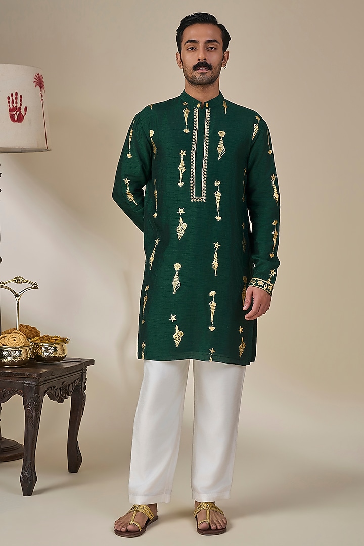 Bottle Green Viscose Slub Foil Printed & Embroidered Kurta Set by Masaba Men at Pernia's Pop Up Shop