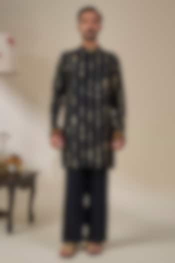 Black Viscose Crepe Dori Work & Foil Printed Kurta Set by Masaba Men at Pernia's Pop Up Shop