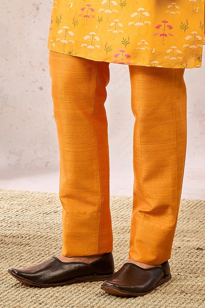 Mustard Heavy Raw Silk Dabka Embroidered Bundi Set by Masaba Men at Pernia's Pop Up Shop