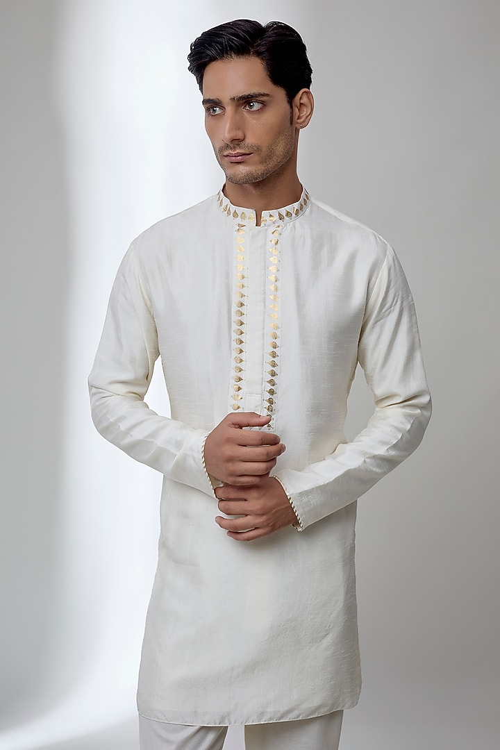 Ivory Silk Kurta by Masaba Men at Pernia's Pop Up Shop