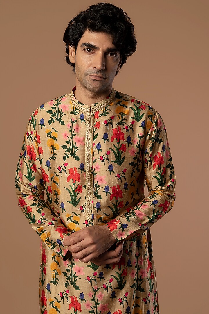 Oatmeal Raw Silk Printed Kurta Set by Masaba Men at Pernia's Pop Up Shop