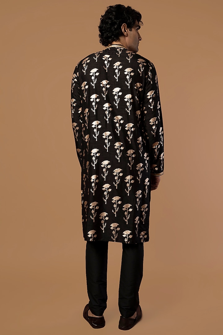 Black Raw Silk Kurta Set by Masaba Men at Pernia's Pop Up Shop