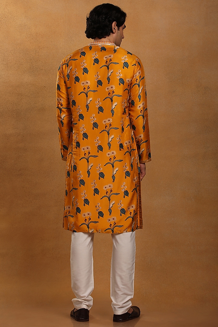 Mustard Printed Kurta by Masaba Men at Pernia's Pop Up Shop