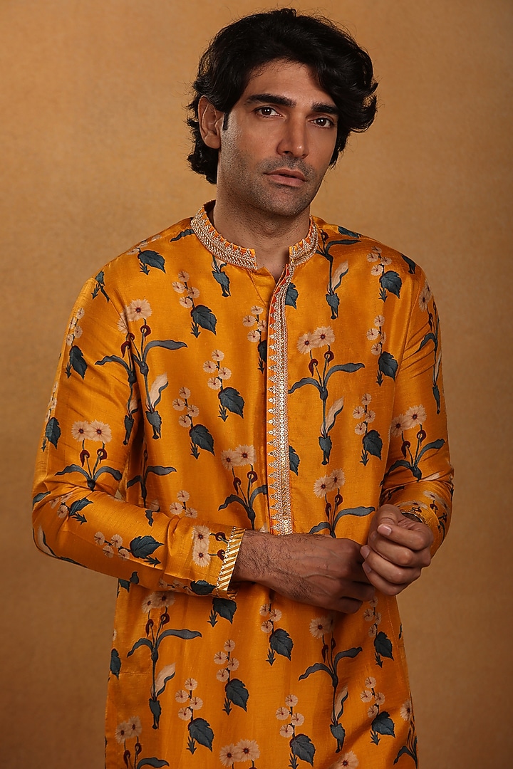 Mustard Printed Kurta by Masaba Men at Pernia's Pop Up Shop
