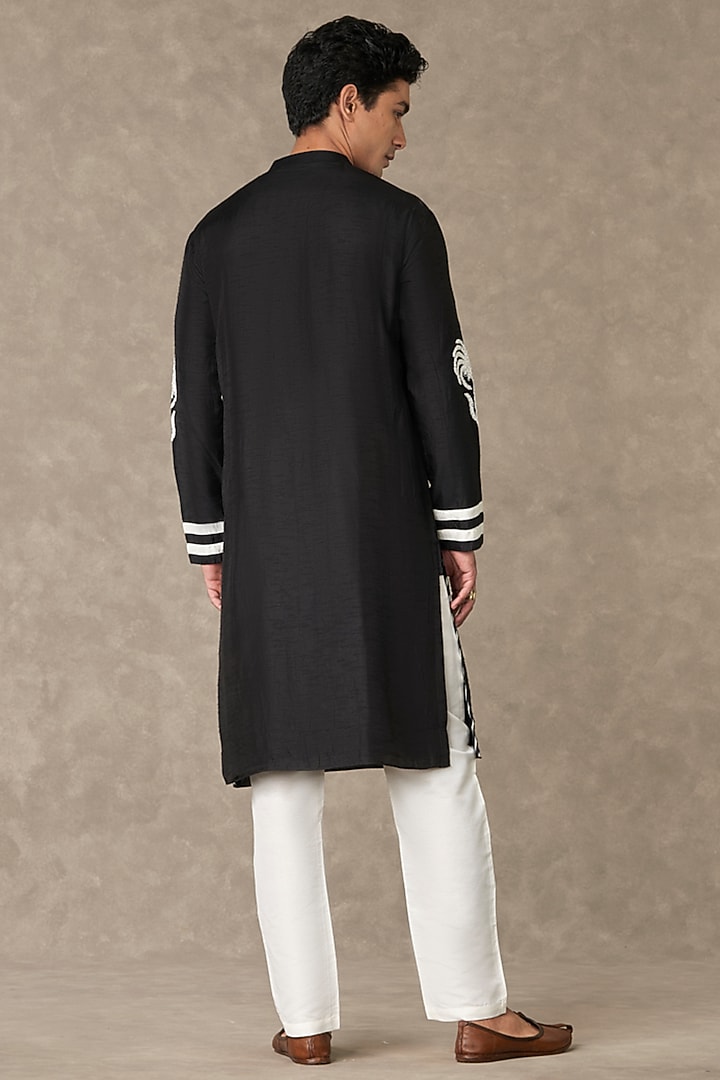 Black Raw Silk Embroidered Kurta by Masaba Men at Pernia's Pop Up Shop