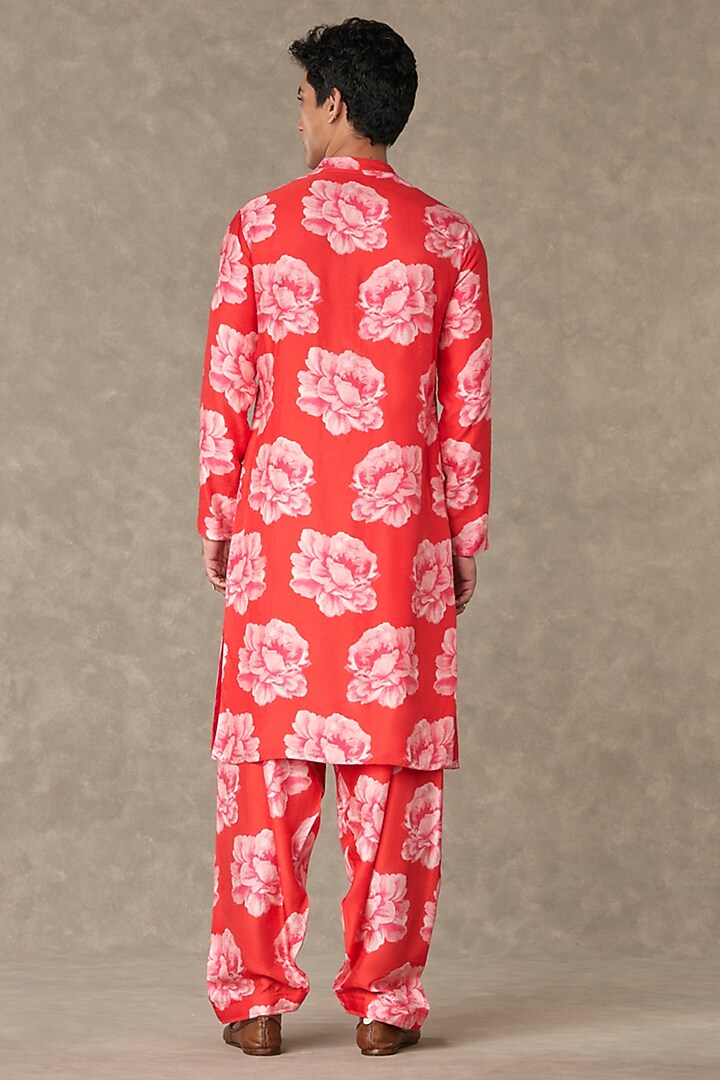 Red Raw Silk Floral Digital Printed Kurta by Masaba Men at Pernia's Pop Up Shop