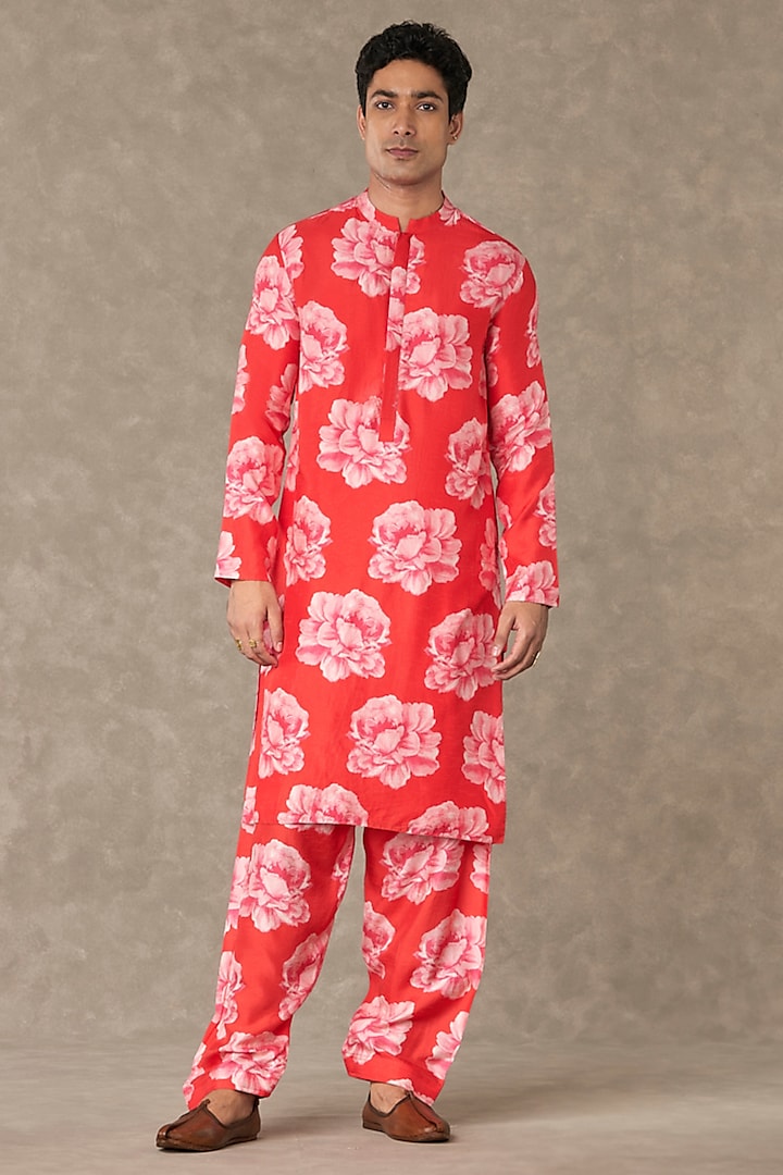 Red Raw Silk Digital Printed Kurta Set by Masaba Men