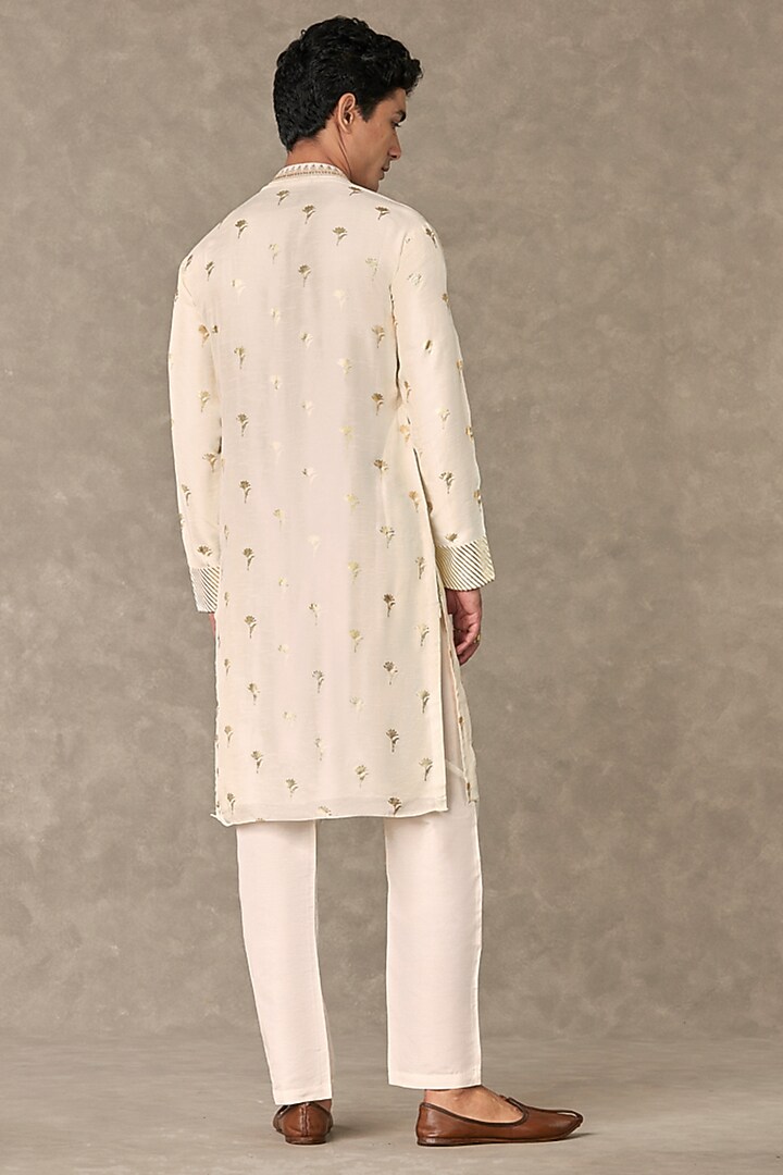 Ivory Raw Silk Foil Printed Kurta by Masaba Men at Pernia's Pop Up Shop