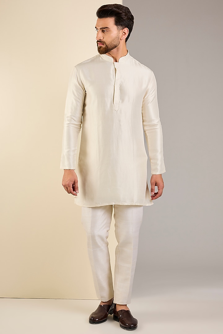 Ivory Raw Silk Embroidered Groom Indowestern Set by Masaba Men at Pernia's Pop Up Shop