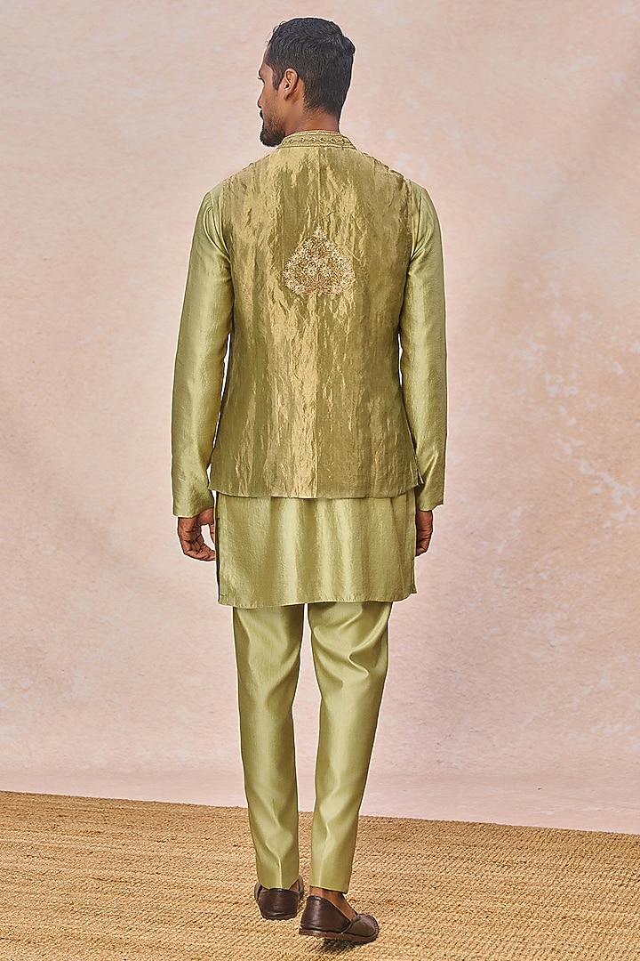 Mint Tissue Embroidered Bundi Jacket Set by Masaba Men at Pernia's Pop Up Shop